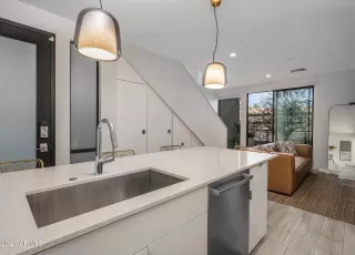 Photo #5: 6334013 Listing 