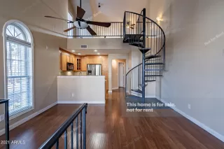 Photo #2: 6334186 Listing