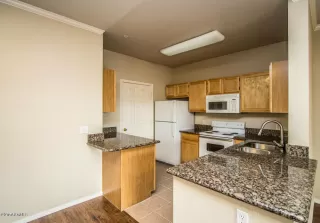 Photo #2: 6334292 Listing