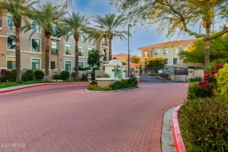 Photo #5: 6334303 Listing 