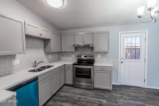 Photo #2: 6334447 Listing 