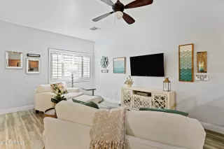 Photo #6: 6334460 Listing