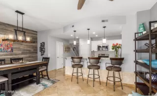 Photo #2: 6334503 Listing