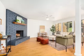 Photo #2: 6334745 Listing 