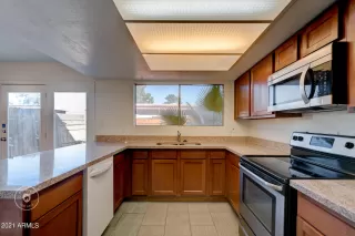 Photo #3: 6334811 Listing 