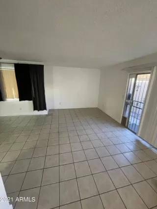 Photo #3: 6335066 Listing 