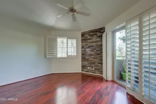 Photo #4: 6335102 Listing 