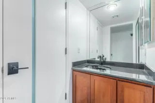 Photo #4: 6335144 Listing