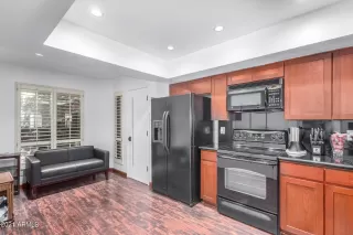 Photo #6: 6335144 Listing