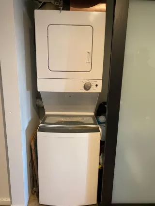 Photo #3: 6335242 Listing