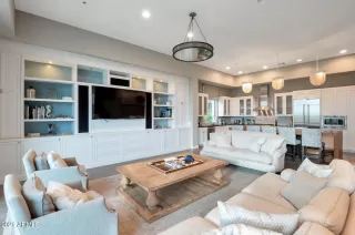 Photo #6: 6335247 Listing 