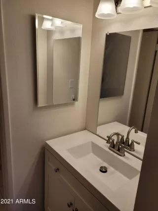 Photo #6: 6335290 Listing