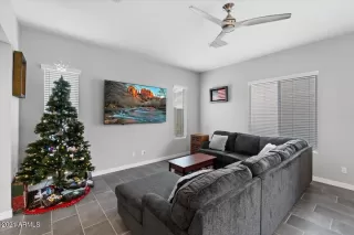 Photo #2: 6335304 Listing