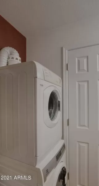 Photo #4: 6335337 Listing