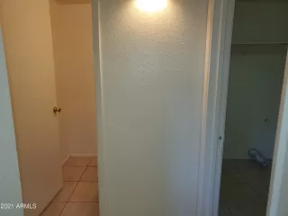 Photo #4: 6335339 Listing