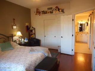 Photo #6: 6335390 Listing 