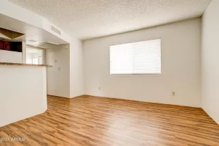 Photo #2: 6335407 Listing