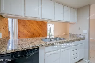 Photo #5: 6335411 Listing