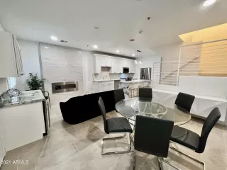 Photo #6: 6335433 Listing