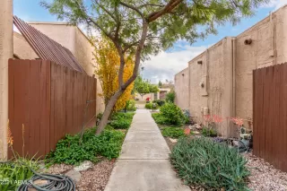 Photo #2: 6335577 Listing