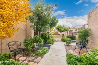 Photo #3: 6335577 Listing