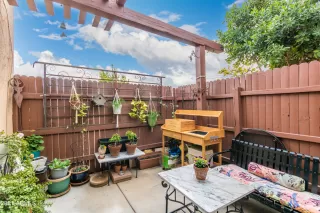 Photo #6: 6335577 Listing