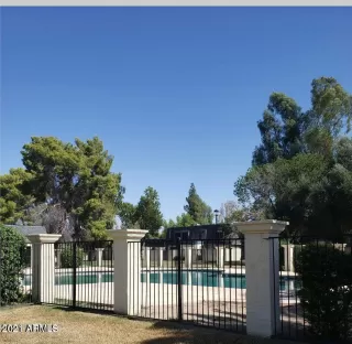 Photo #2: 6335598 Listing 