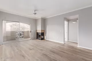 Photo #5: 6335685 Listing