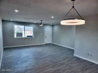 Photo #5: 6335787 Listing 