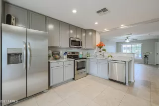 Photo #1: 6335819 Listing 