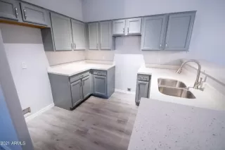 Photo #2: 6335967 Listing