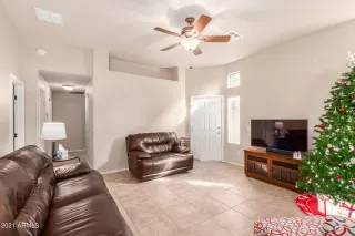 Photo #6: 6335997 Listing