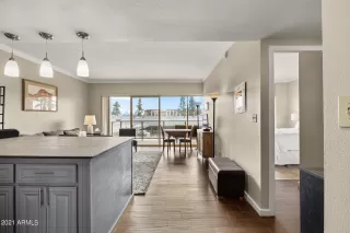 Photo #3: 6336033 Listing 