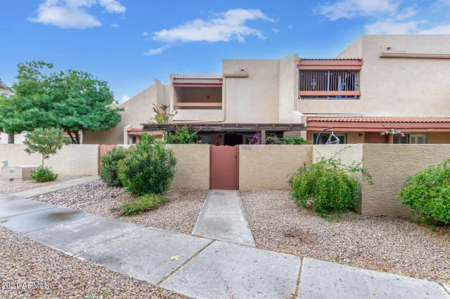 MLS: 6336208 Condo For Sale