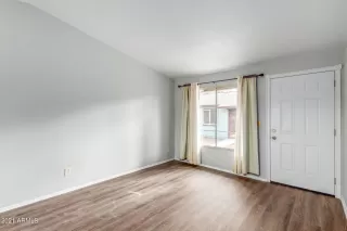 Photo #4: 6336224 Listing