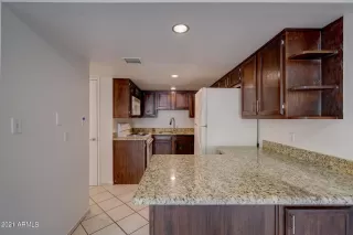 Photo #5: 6336240 Listing