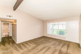 Photo #3: 6336256 Listing