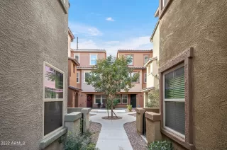 Photo #2: 6336342 Listing 