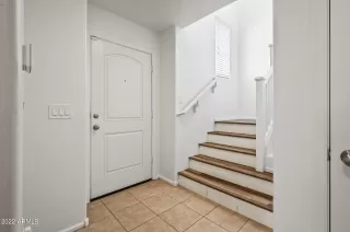 Photo #5: 6336342 Listing 