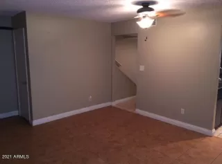 Photo #5: 6336452 Listing