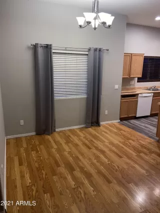 Photo #2: 6336487 Listing