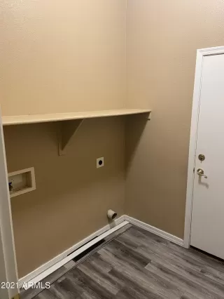 Photo #4: 6336487 Listing