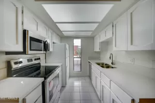 Photo #3: 6336521 Listing