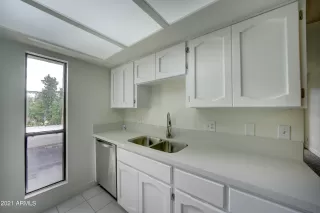 Photo #4: 6336521 Listing