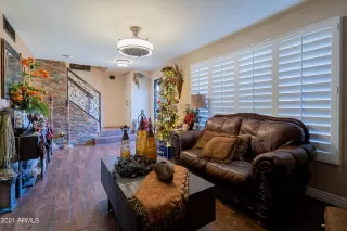 Photo #3: 6336788 Listing 