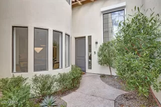 Photo #3: 6336855 Listing