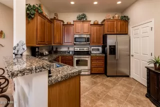 Photo #3: 6336896 Listing