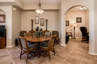 Photo #6: 6336896 Listing