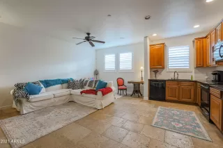 Photo #3: 6337035 Listing