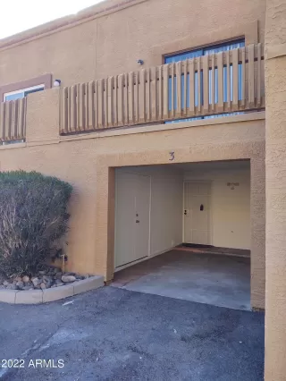 Photo #3: 6337046 Listing